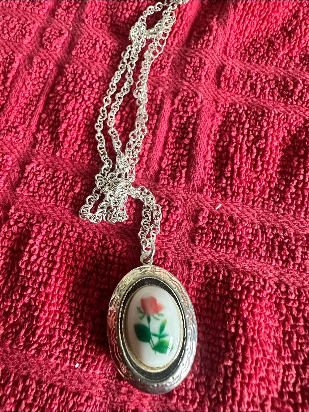Silver-Tone Oval Locket Necklace with Pink Rose Motif